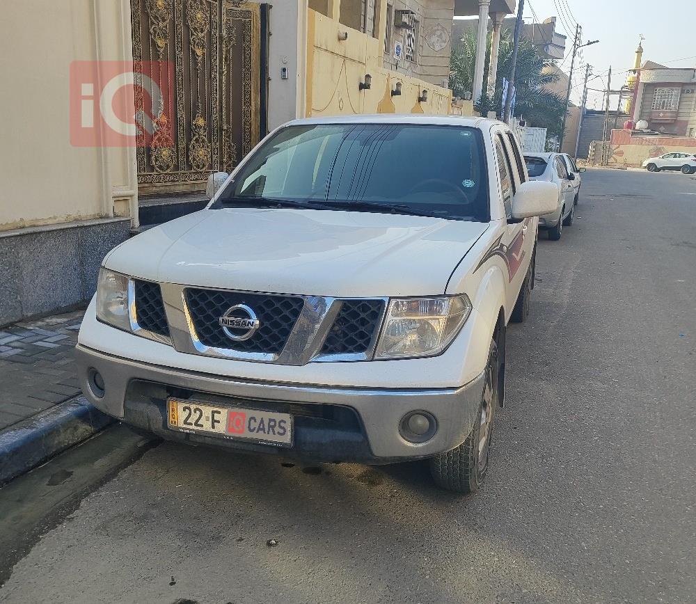 نيسان نافارا